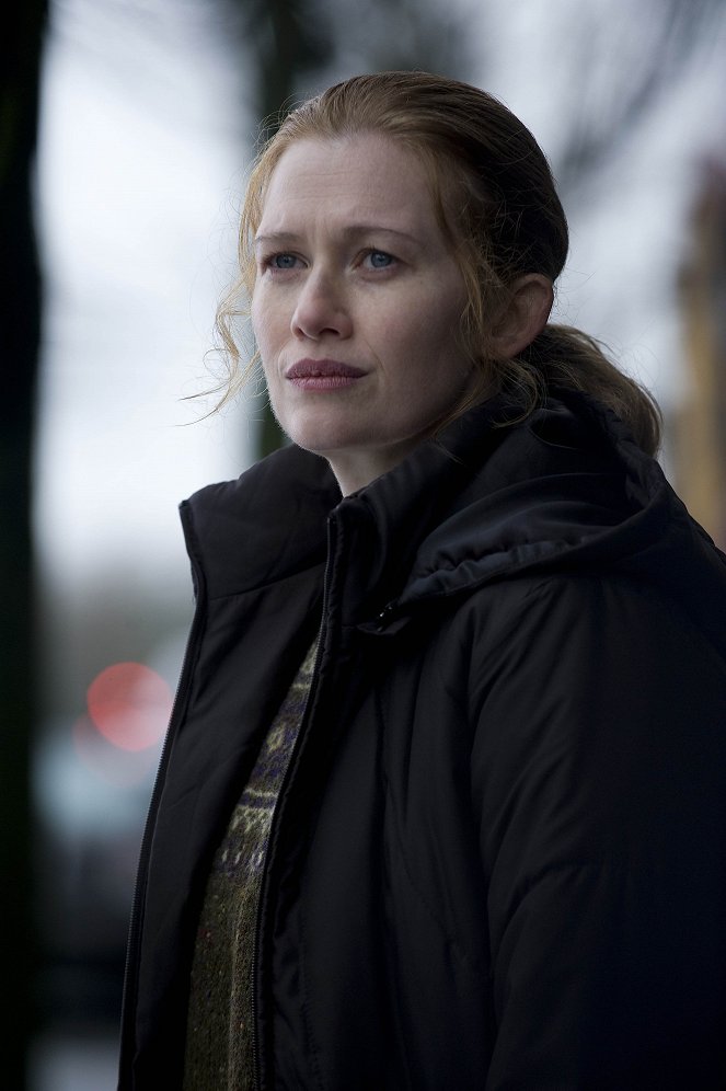 Dochodzenie - What You Have Left - Z filmu - Mireille Enos