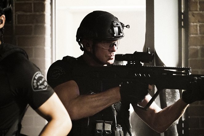 SWAT - Különleges egység - Season 2 - Soha többé - Filmfotók - Kenny Johnson