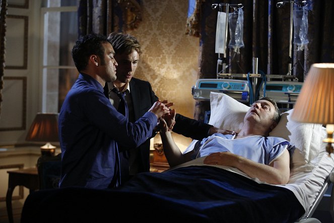 The Royals - Season 1 - Our Wills and Fates Do So Contrary Run - Photos - Jake Maskall, William Moseley