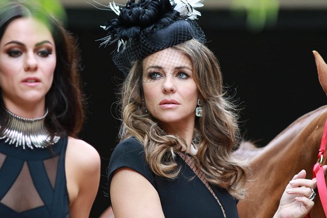 The Royals - Season 2 - It Is Not, Nor It Cannot Come to Good - Photos - Elizabeth Hurley