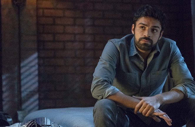 The Gifted - meMento - Photos - Sean Teale