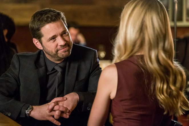 Private Eyes - Season 2 - Between a Doc and a Hard Place - Photos - Jason Priestley