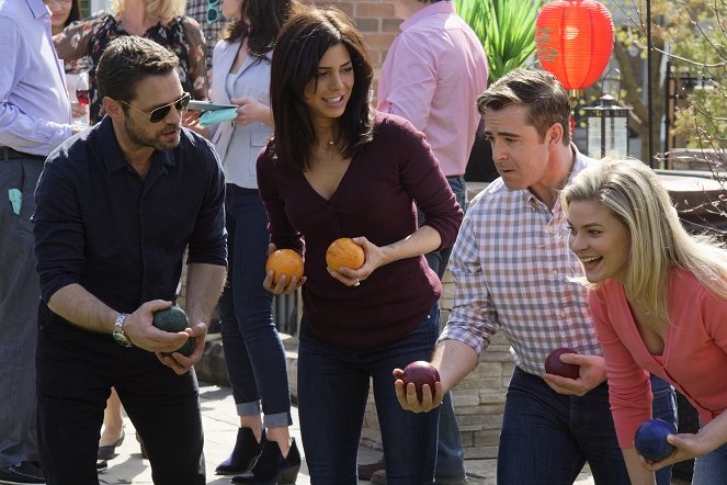 Private Eyes - Season 2 - The Hills Have Eyes - Photos - Jason Priestley, Cindy Sampson