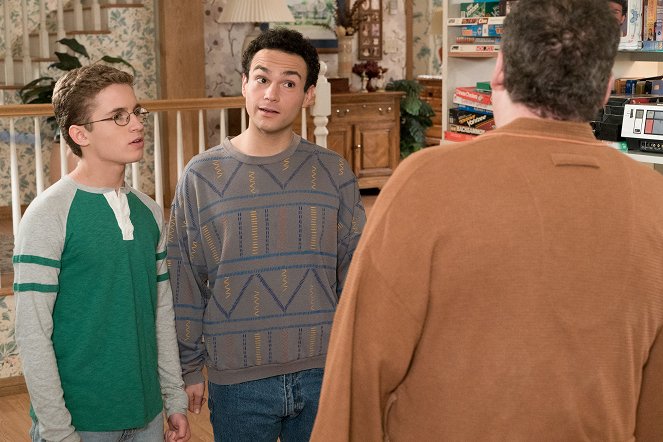 The Goldbergs - Season 5 - Parents Just Don't Understand - Photos - Sean Giambrone, Troy Gentile