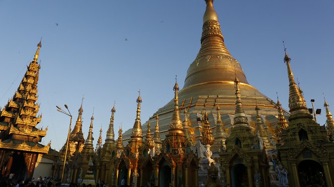 Burma's Lost Royals - Film