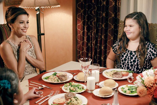 Desperate Housewives - Always in Control - Photos - Eva Longoria, Madison De La Garza