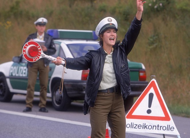 Alarm für Cobra 11 - Die Autobahnpolizei - Season 6 - Schwarze Schafe - Filmfotos - Margrit Sartorius
