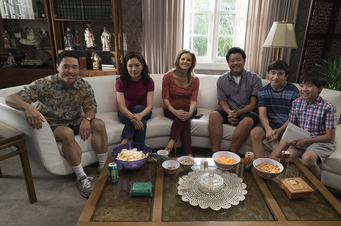 Huangovi v Americe - You've Got a Girlfriend - Z natáčení - Randall Park, Constance Wu, Chelsey Crisp, Hudson Yang, Forrest Wheeler, Ian Chen