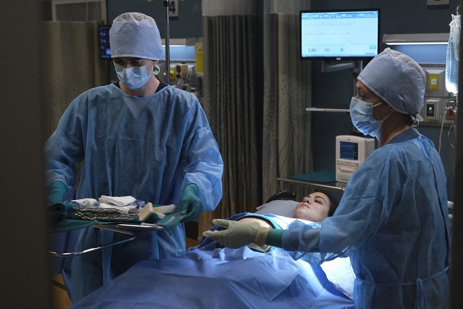 The Good Doctor - Quarantine - Part 2 - Photos - Freddie Highmore, Camille Guaty