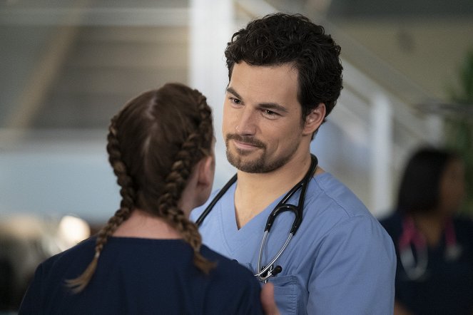 Grey's Anatomy - Die jungen Ärzte - Ein Sturm zieht auf - Teil 2 - Filmfotos - Giacomo Gianniotti