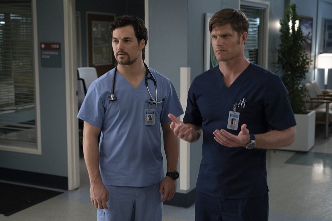 Grey's Anatomy - Die jungen Ärzte - Ein Sturm zieht auf - Teil 2 - Filmfotos - Giacomo Gianniotti, Chris Carmack