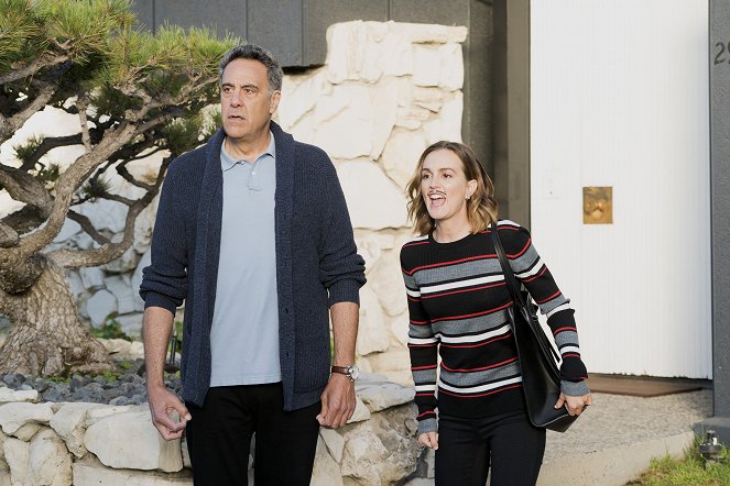 Single Parents - That Elusive Zazz - Photos - Brad Garrett, Leighton Meester