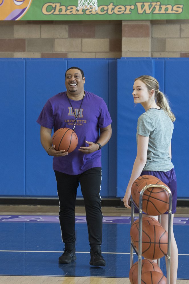 Speechless - Season 3 - J-A-- JAVIER'S P-A-- PANTS - Photos - Cedric Yarbrough