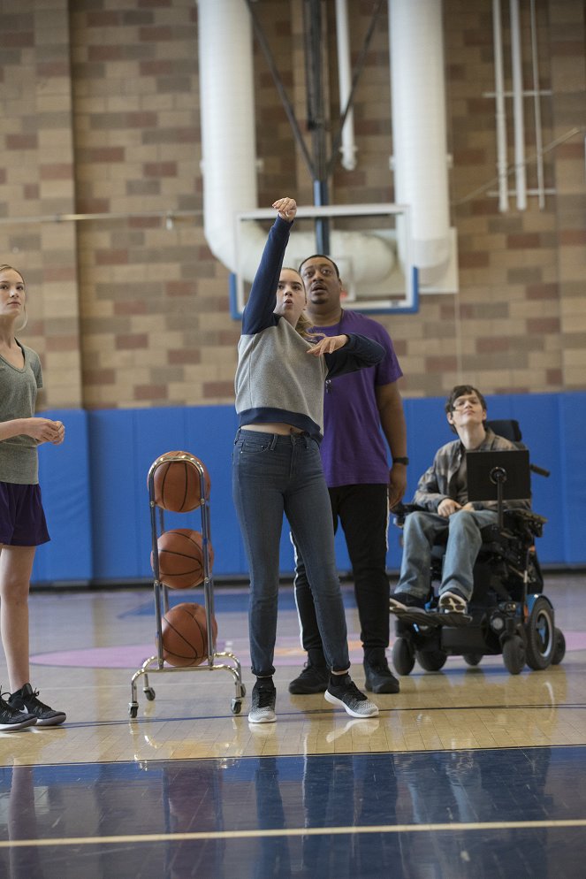 Speechless - Season 3 - J-A-- JAVIER'S P-A-- PANTS - Photos - Kyla Kenedy, Cedric Yarbrough