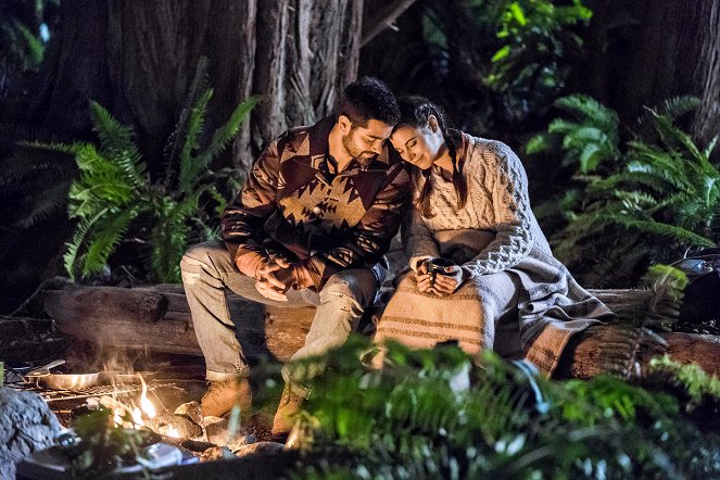 Chesapeake Shores - Forest Through the Trees - Filmfotók - Jesse Metcalfe, Meghan Ory