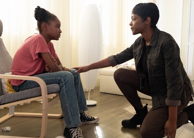 The Passage - That Never Should Have Happened to You - Photos - Saniyya Sidney, Caroline Chikezie