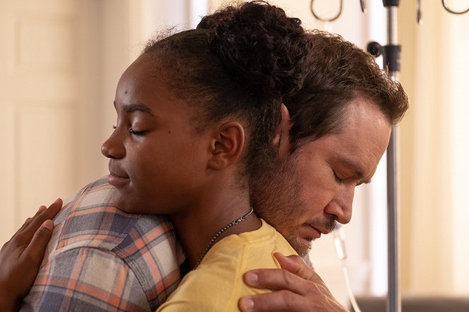The Passage - That Never Should Have Happened to You - Photos - Saniyya Sidney, Mark-Paul Gosselaar