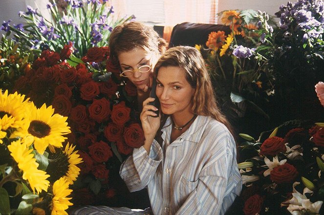 Antonia - Zwischen Liebe und Macht - Filmfotos - Maren Gingeleit, Alexandra Kamp