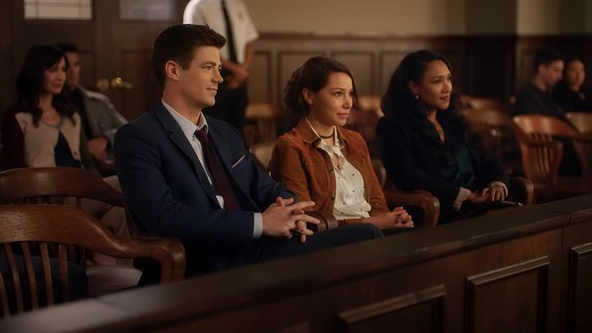 The Flash - Season 5 - The Flash & The Furious - Photos - Grant Gustin, Jessica Parker Kennedy, Candice Patton
