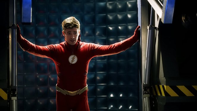 The Flash - Season 5 - The Flash & The Furious - Photos - Grant Gustin