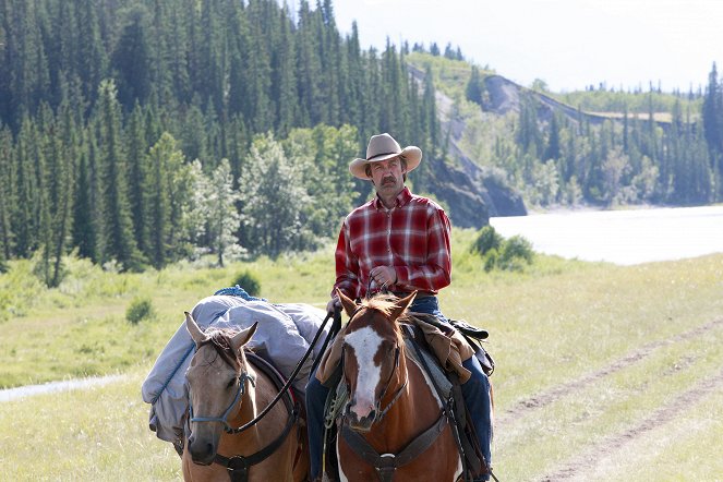 Heartland - Season 2 - Corporate Cowgirls - Photos - Shaun Johnston