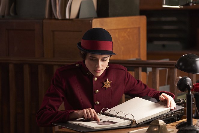 Frankie Drake Mysteries - Dressed to Kill - De la película