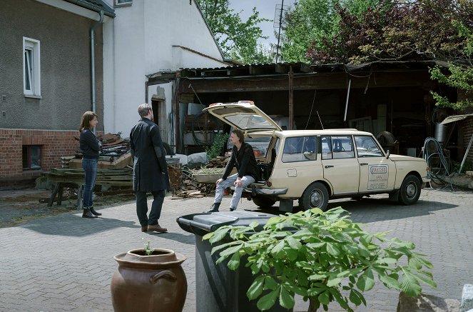 Polizeiruf 110 - Season 48 - Zehn Rosen - Kuvat elokuvasta