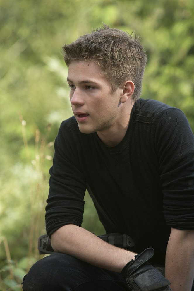 Falling Skies - Collateral Damage - Van film - Connor Jessup