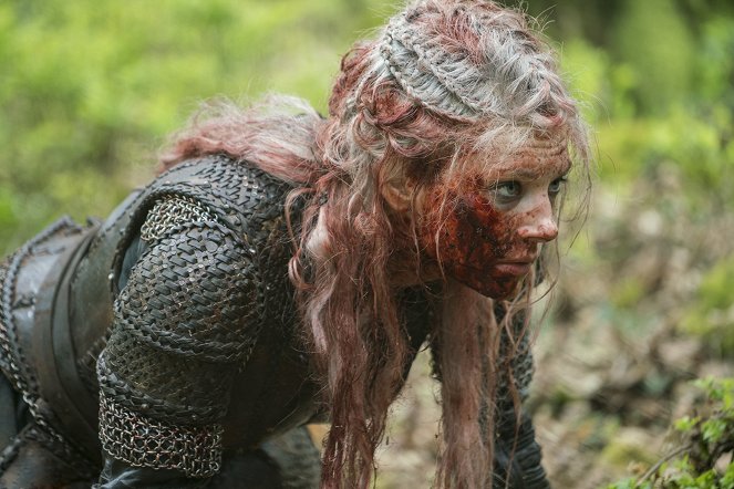Vikings - Season 5 - What Happens in the Cave - Photos