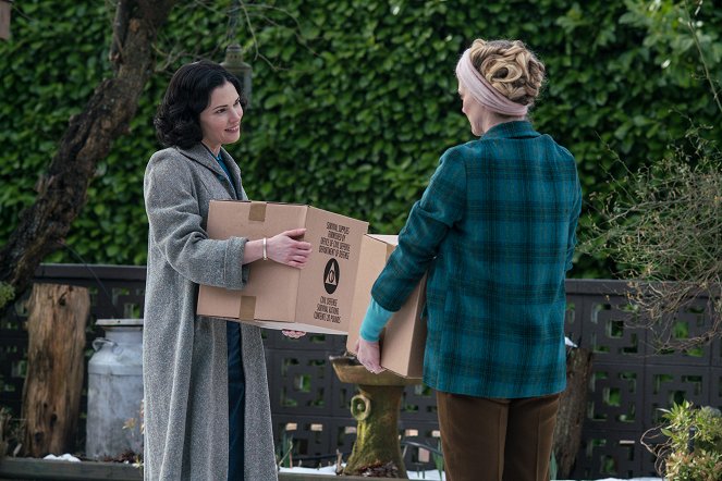 Project Blue Book - The Lubbock Lights - Filmfotos - Laura Mennell