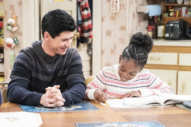 The Conners - Season 1 - We Continue to Truck - Photos - Michael Fishman
