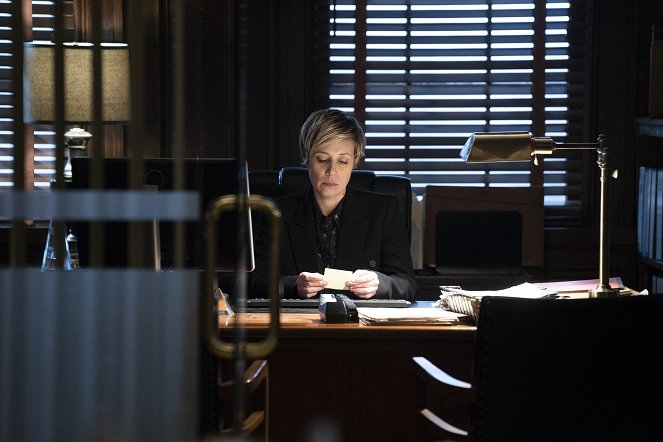 How to Get Away with Murder - Don't Go Dark on Me - Photos - Liza Weil