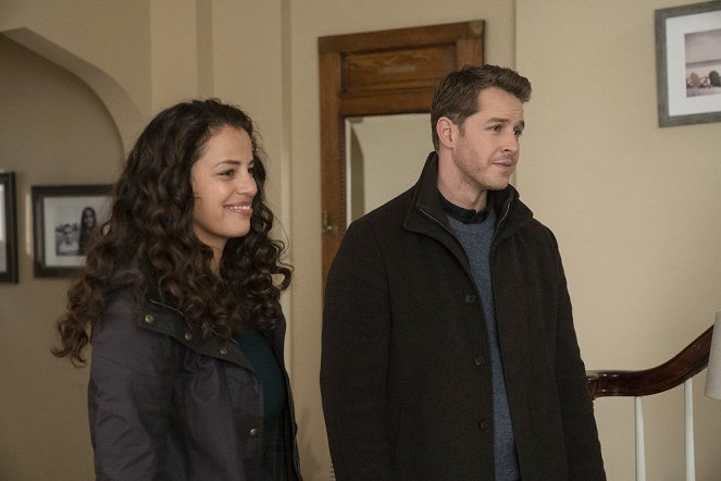 Manifest - Cleared for Approach - Photos - Athena Karkanis, Josh Dallas
