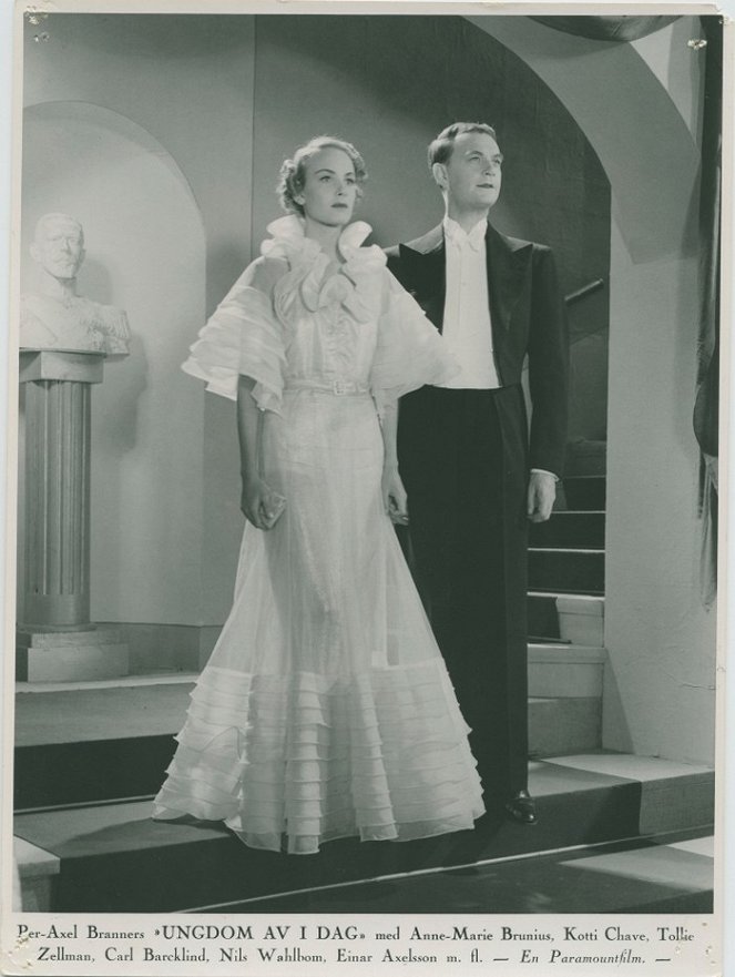 Youth of Today - Lobby Cards - Anne-Marie Brunius, Einar Axelsson