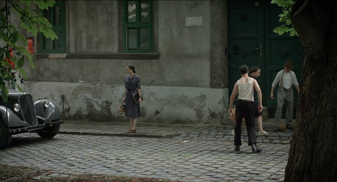 Koller Éva bátorsága - Kuvat elokuvasta