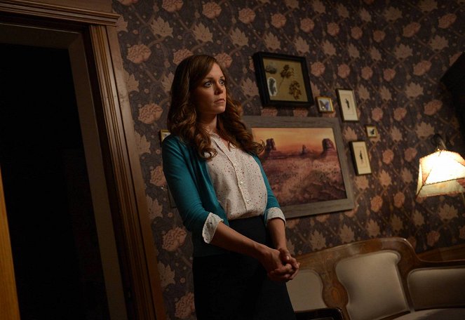 Witches of East End - Season 1 - Marilyn Fenwick, R.I.P. - Photos - Rachel Boston