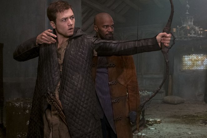 Robin Hood: Początek - Z filmu - Taron Egerton, Jamie Foxx
