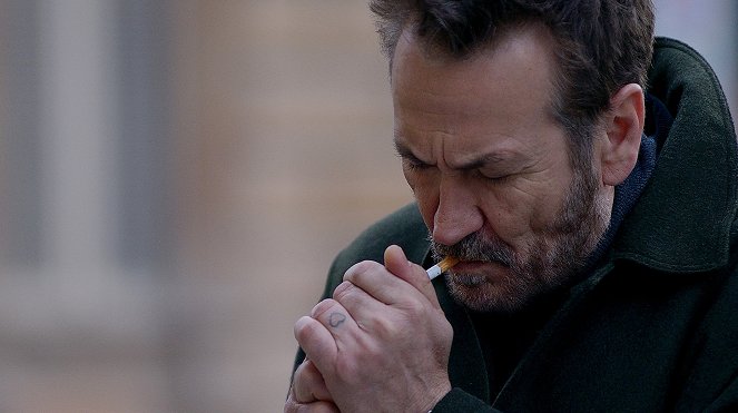 Rocco Schiavone - Season 1 - La costola di Adamo - Kuvat elokuvasta