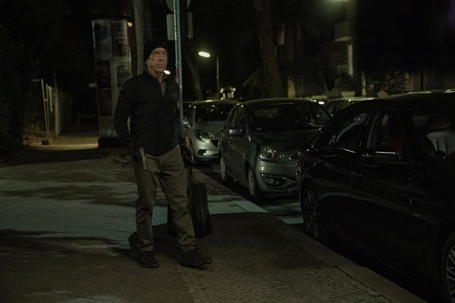 Counterpart - No Strings Attached - Filmfotos - J.K. Simmons