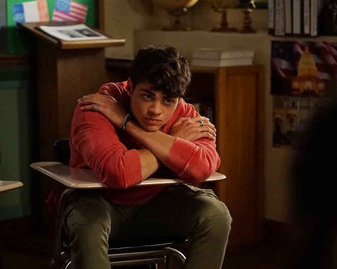 The Fosters - Trust - Film - Noah Centineo