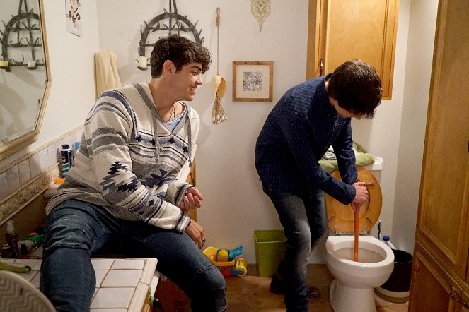 The Fosters - Season 4 - Now for Then - Photos - Noah Centineo