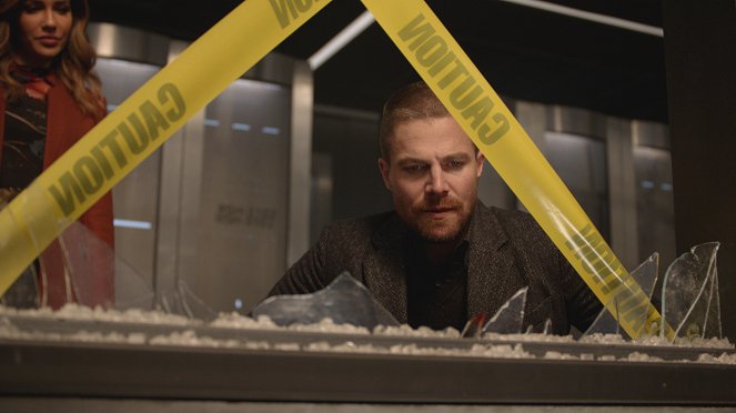 Arrow - Meu nome é Emiko Queen - Do filme - Stephen Amell