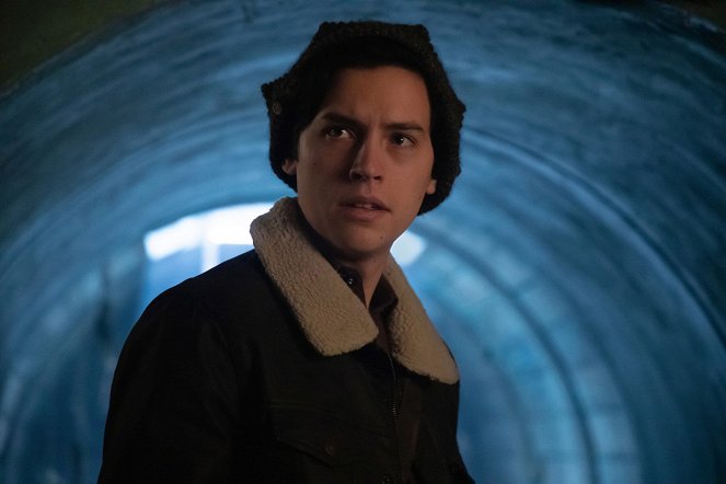 Riverdale - Chapter Forty-Six: The Red Dahlia - Photos - Cole Sprouse
