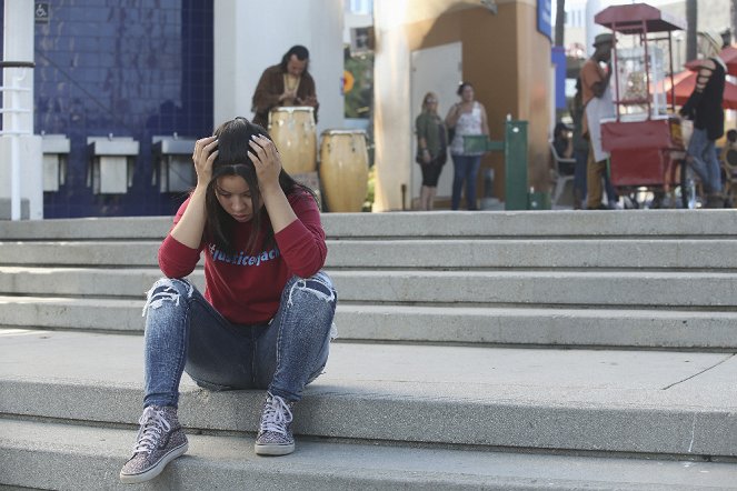 The Fosters - Season 4 - Collateral Damage - Photos - Cierra Ramirez