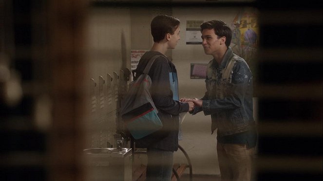 The Fosters - Cruel and Unusual - Film - Hayden Byerly