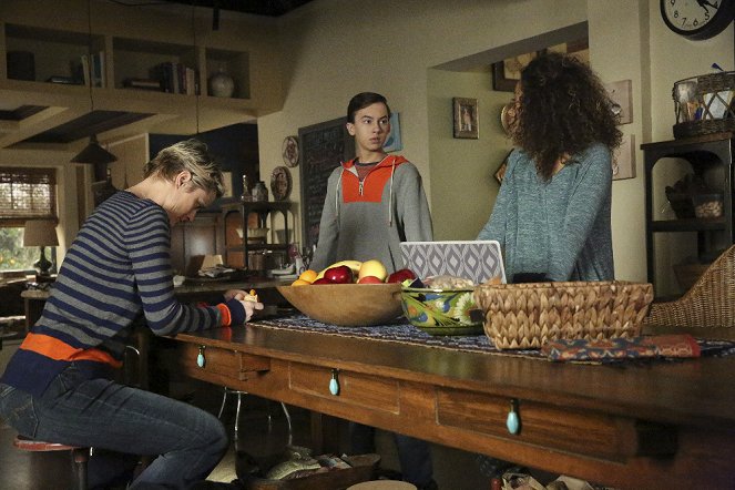 The Fosters - The Long Haul - Photos - Teri Polo, Hayden Byerly