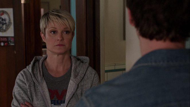 The Fosters - Who Knows - Photos - Teri Polo