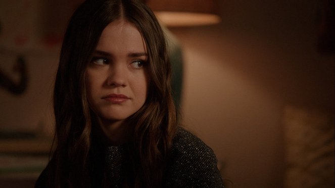 The Fosters - Engaged - Van film - Maia Mitchell