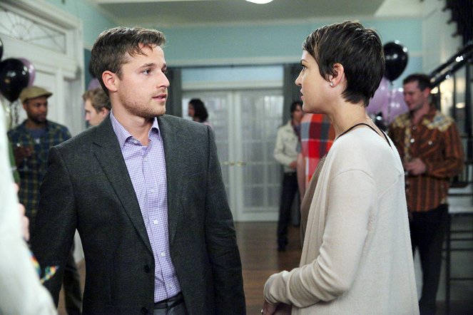 Desperate Housewives - Season 8 - Any Moment - Photos - Shawn Pyfrom, Ashley Austin Morris