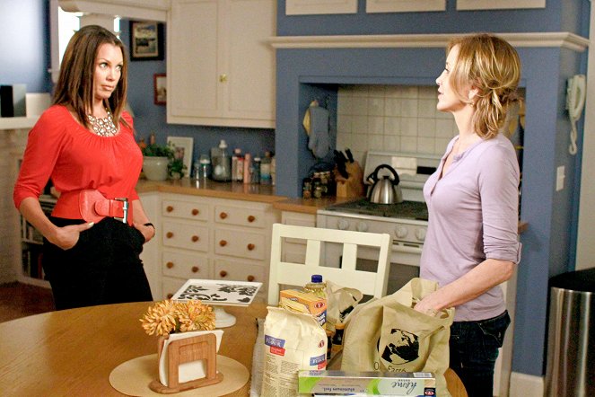 Desperate Housewives - With So Little to Be Sure Of - Van film - Vanessa Williams, Felicity Huffman